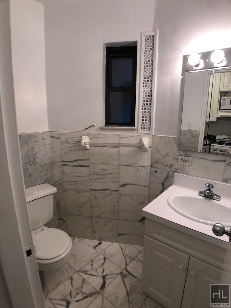 East 84 Street - Photo 3