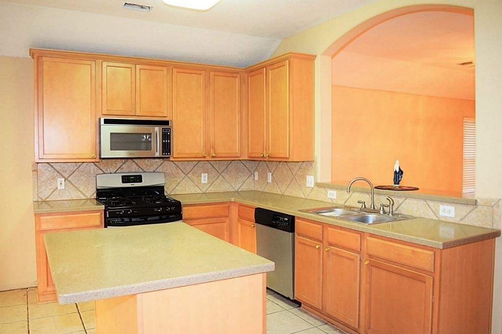 9227 Gammon Oaks Drive - Photo 5