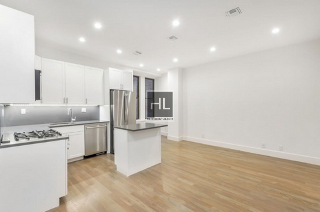 West 14 Street - Photo 1