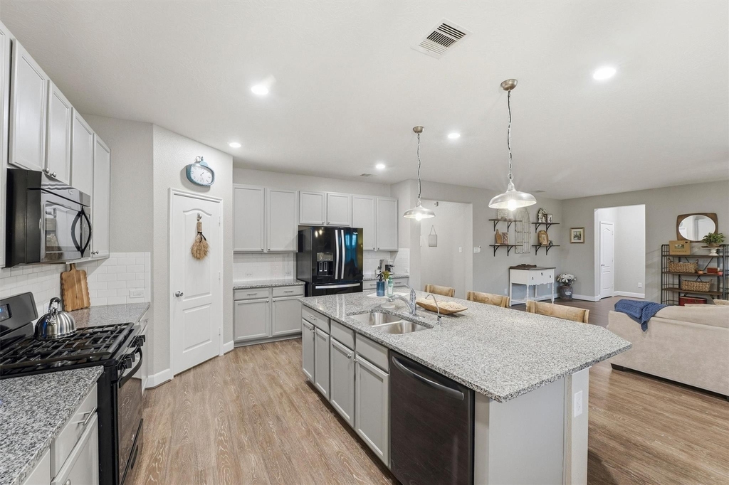 3502 Saxton Green Rd Road - Photo 10