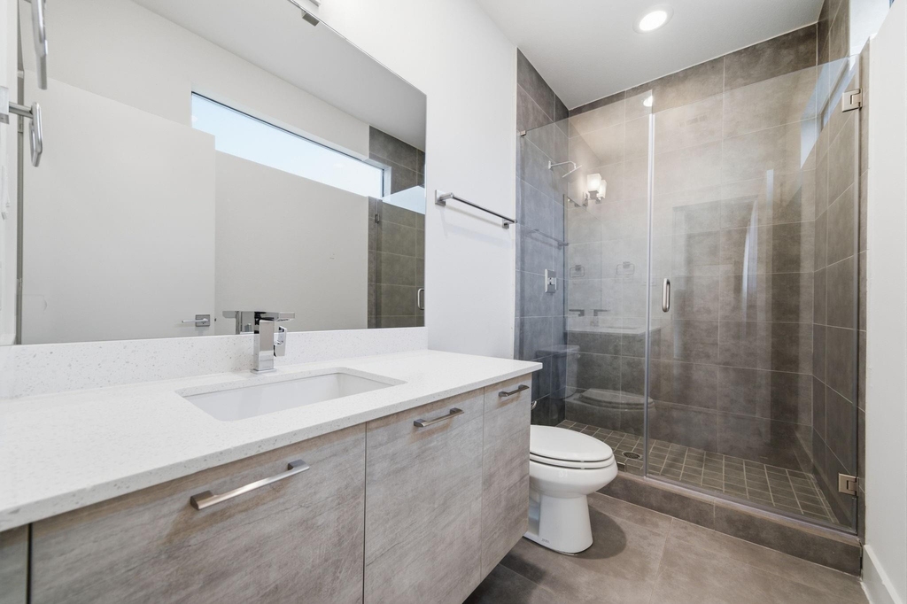 1215 Summer Street - Photo 18