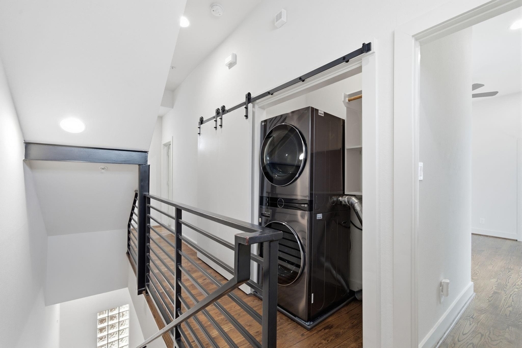 1215 Summer Street - Photo 19