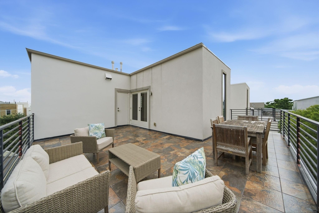 1215 Summer Street - Photo 25