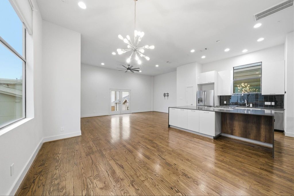 1215 Summer Street - Photo 6