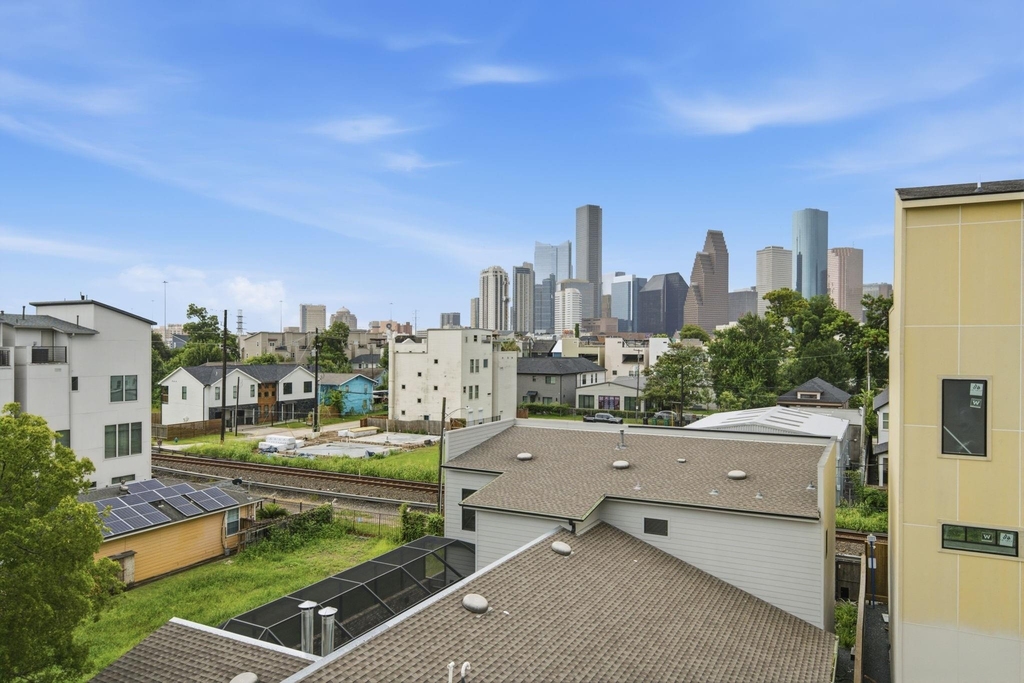 1215 Summer Street - Photo 23