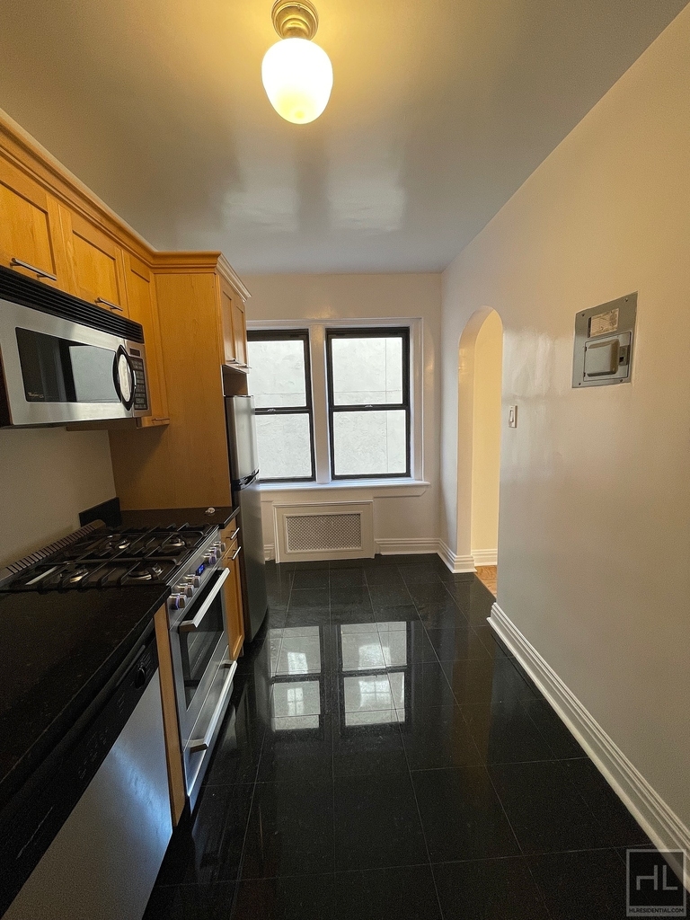 Christopher Street - Photo 2