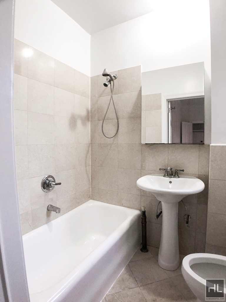 West 11th Street - Photo 1