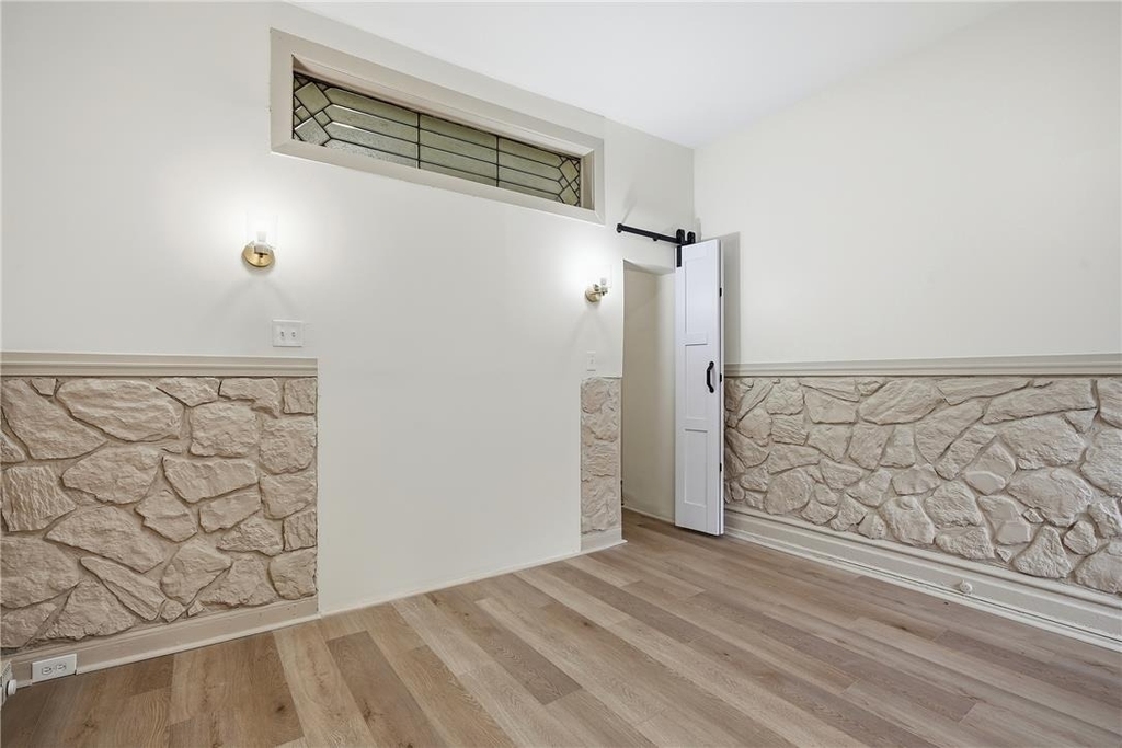 521 Front Street - Photo 10