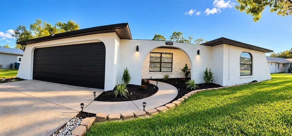 7295 Edinburgh Way - Photo 1