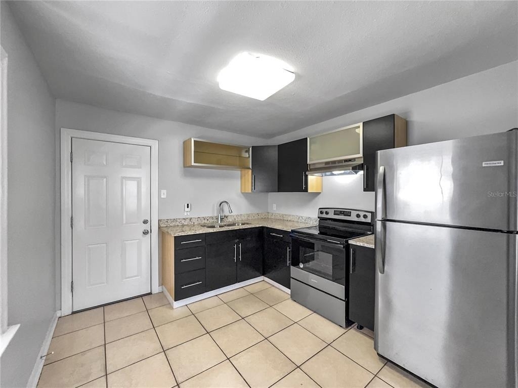 3110 W Hartnett Avenue - Photo 2