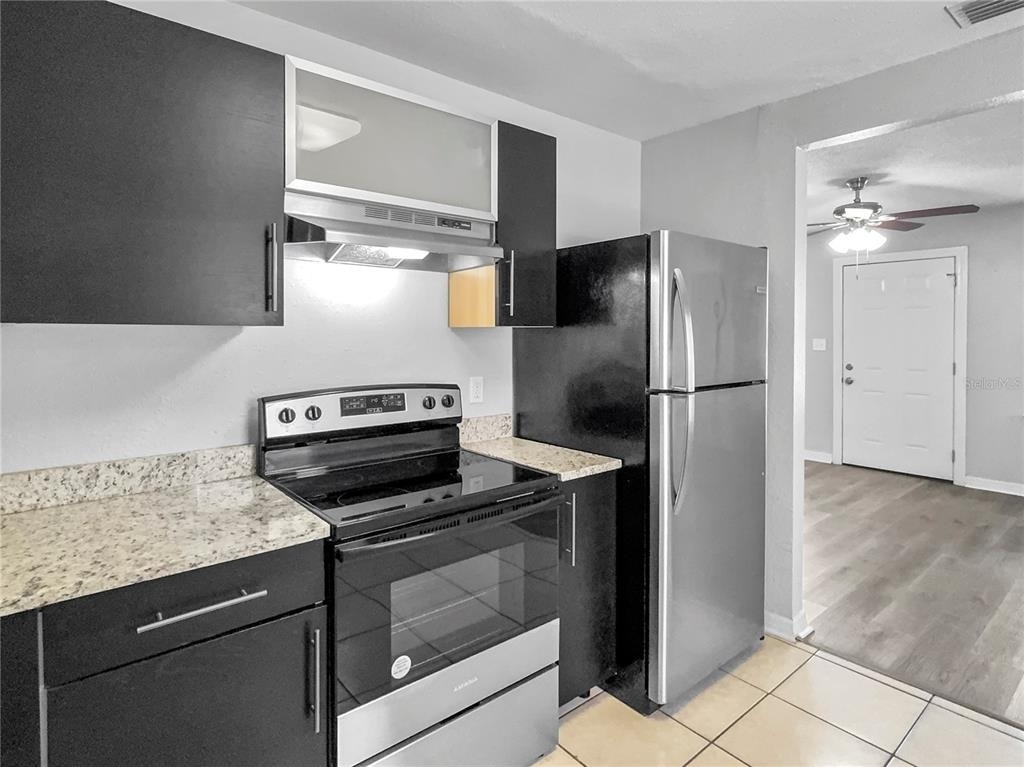 3110 W Hartnett Avenue - Photo 1