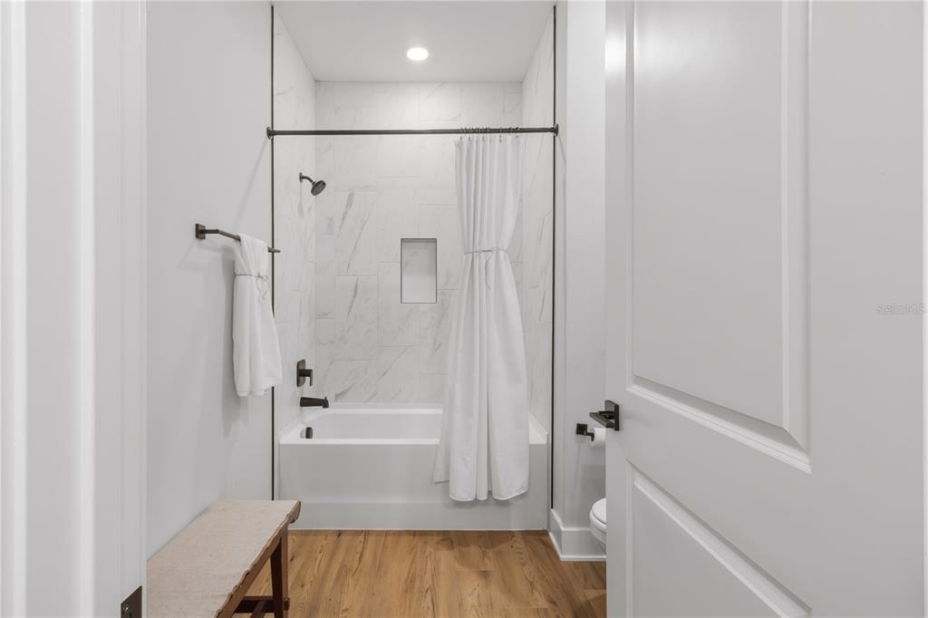17000 Nokota Avenue - Photo 36