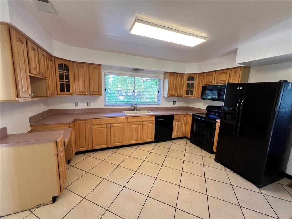1881 15th Street Nw - Photo 7