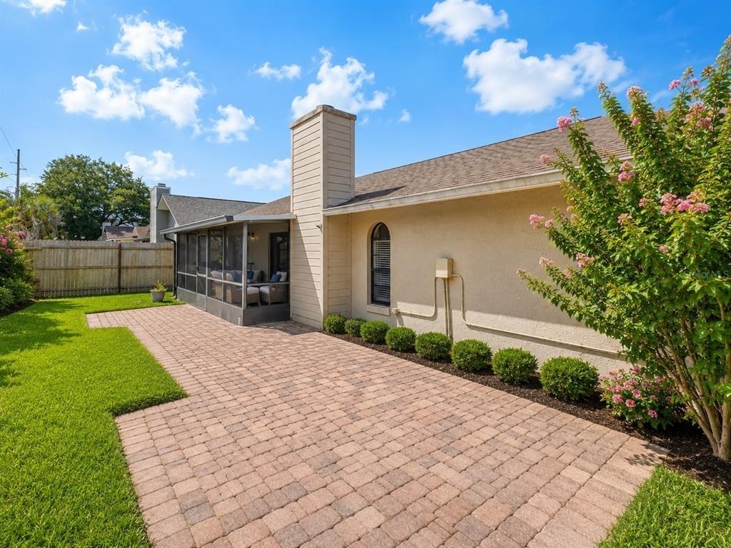 10135 Chesham Drive - Photo 32