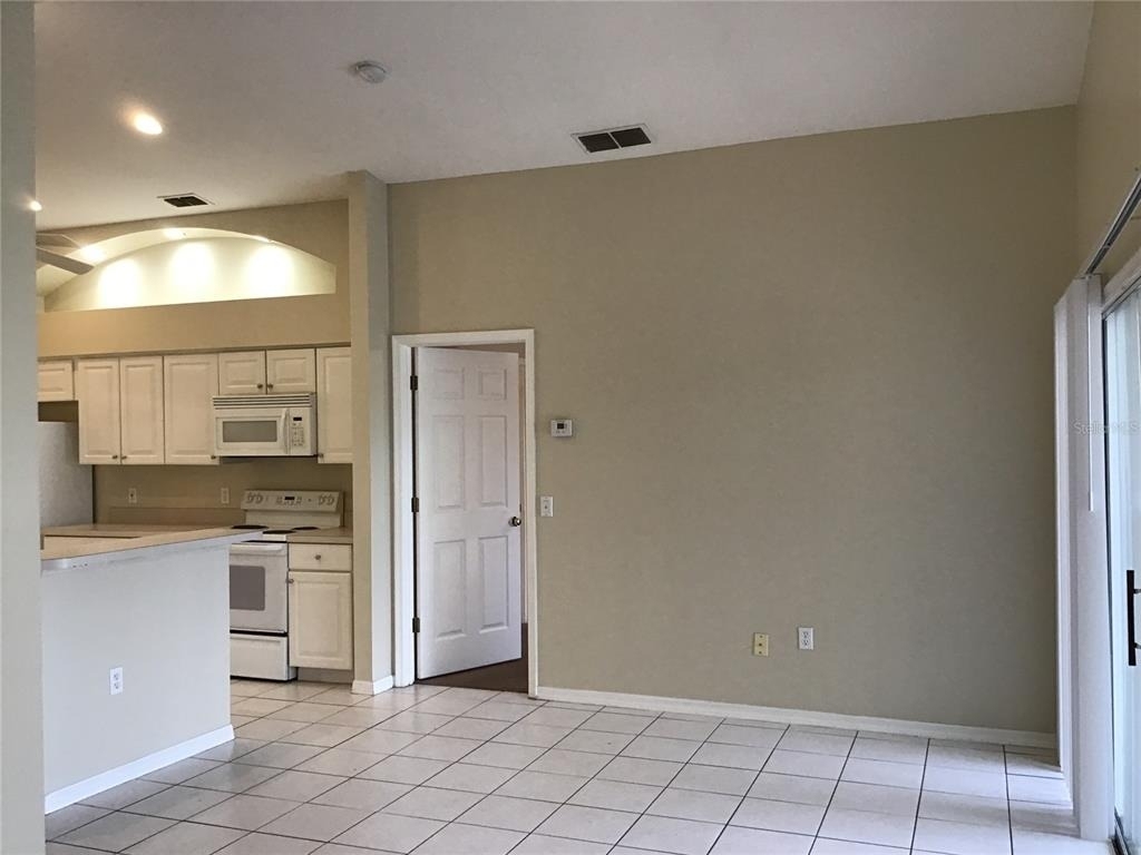 123 Harwood Circle - Photo 5