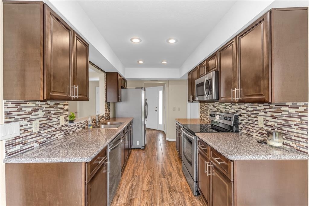 510 Spoonbill Court - Photo 13