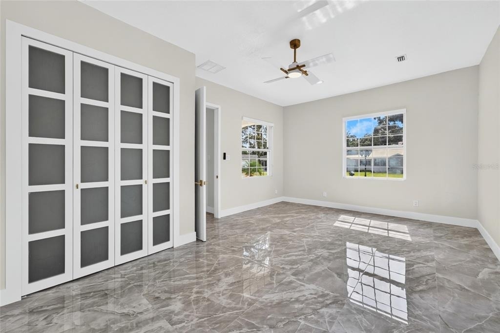 1905 W Burke Street - Photo 11