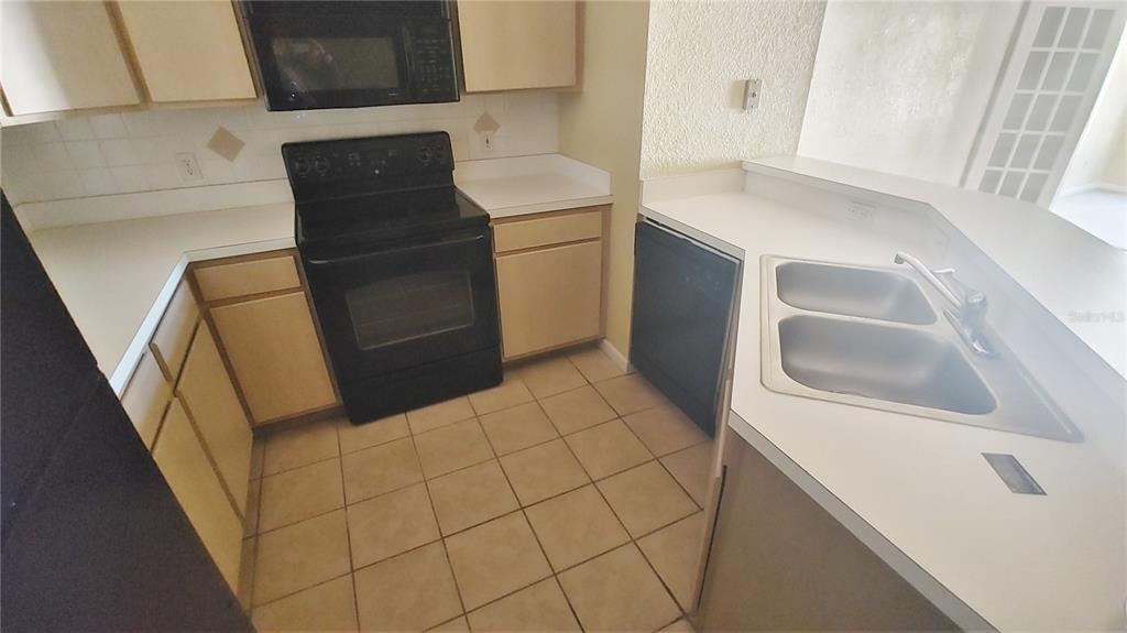 822 Camargo Way - Photo 7