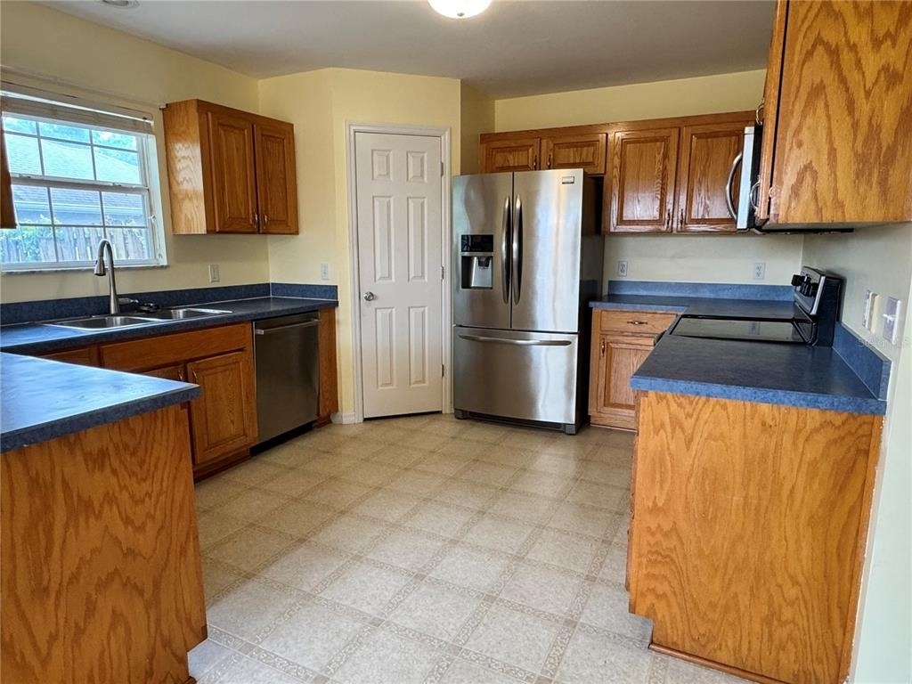 25590 Nw 10th Avenue - Photo 21