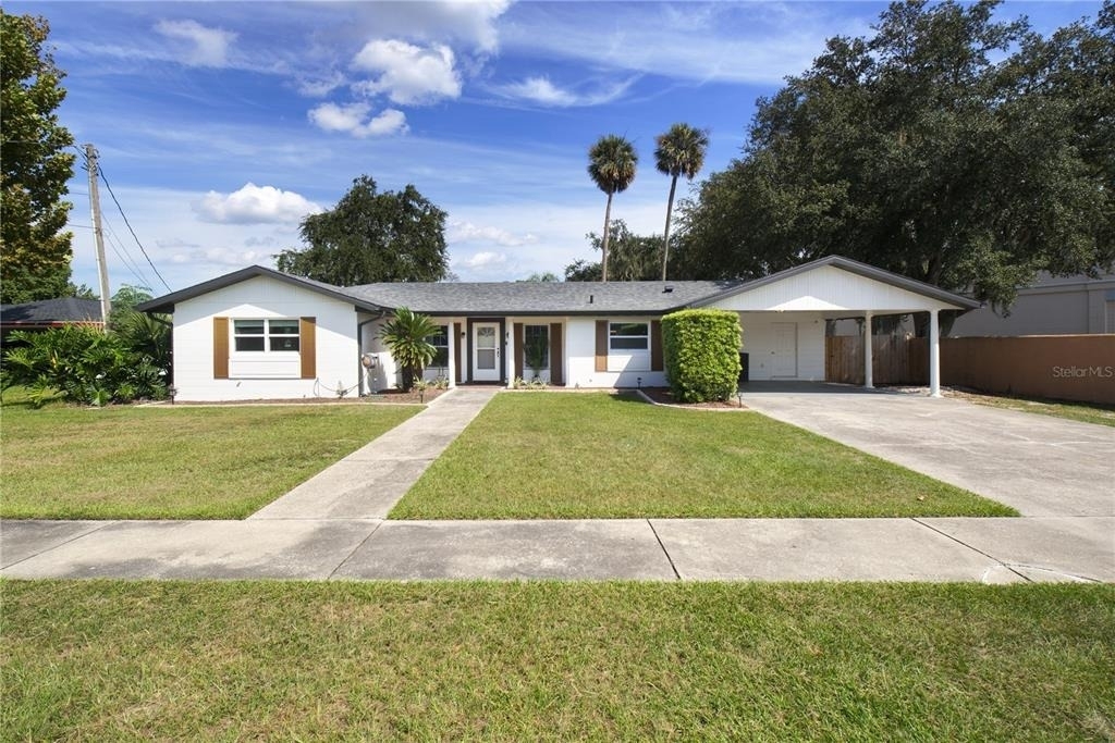 920 Orange Avenue - Photo 0