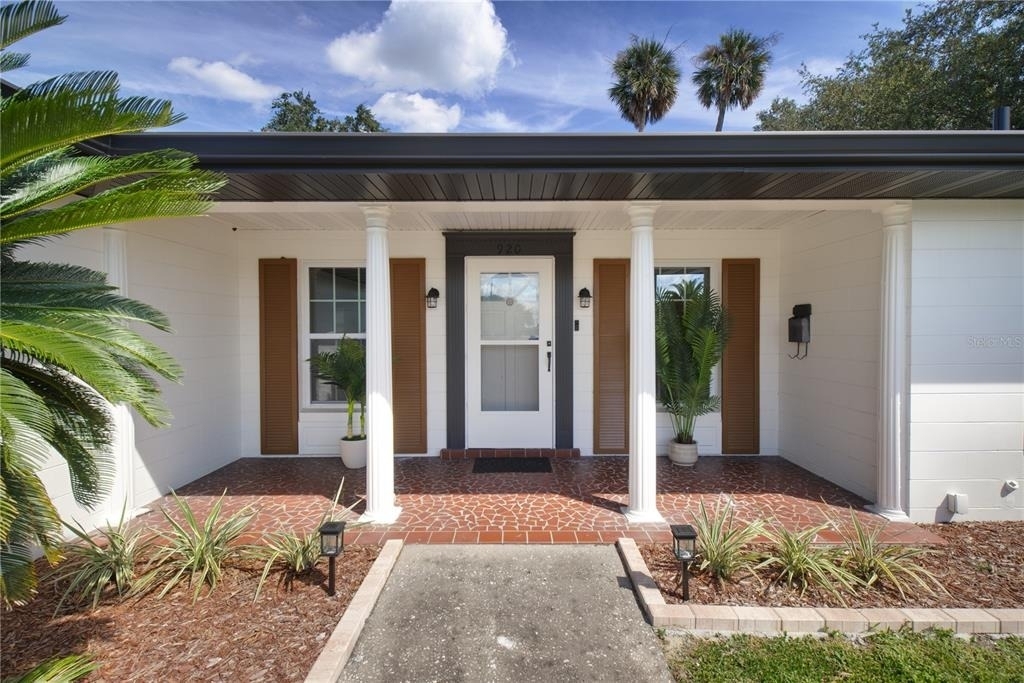 920 Orange Avenue - Photo 2