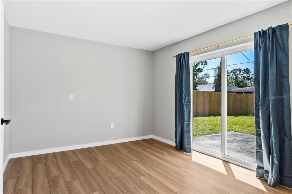 404 Briarwood Road - Photo 12
