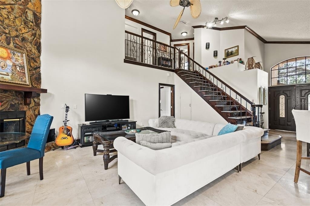 1009 45th Street E - Photo 18