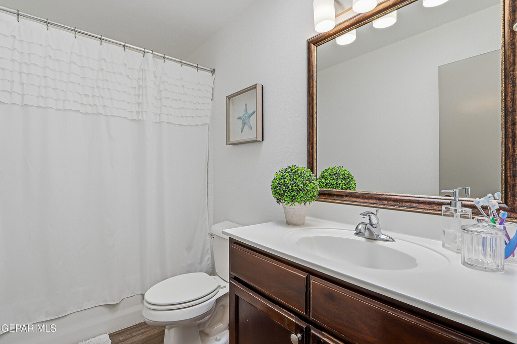 805 Nena Shapleigh - Photo 3