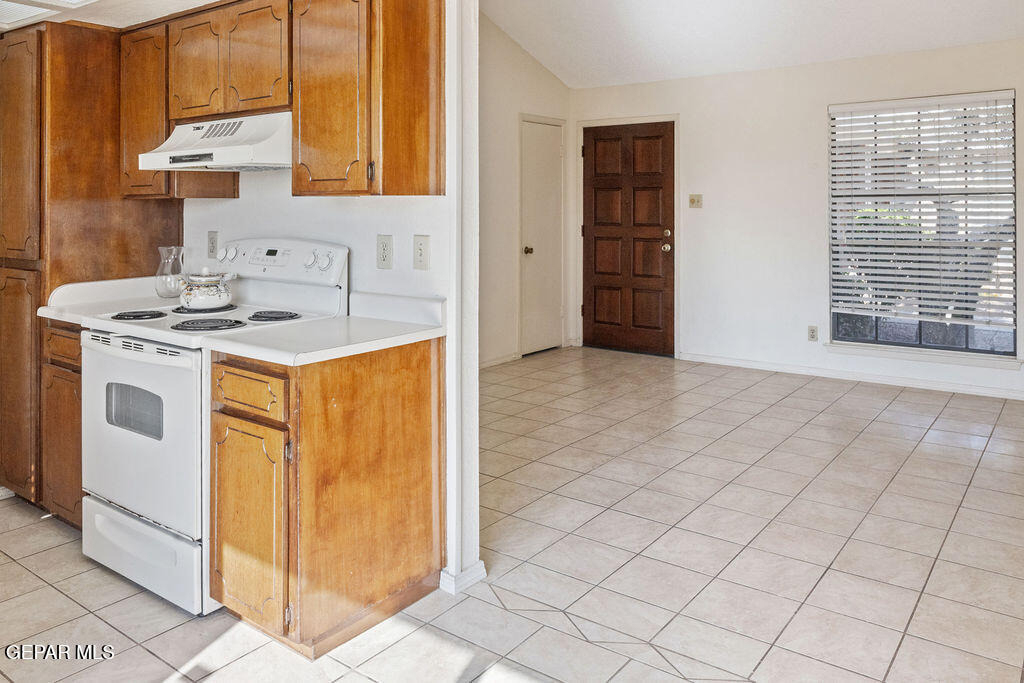 7045 Orizaba Avenue - Photo 9