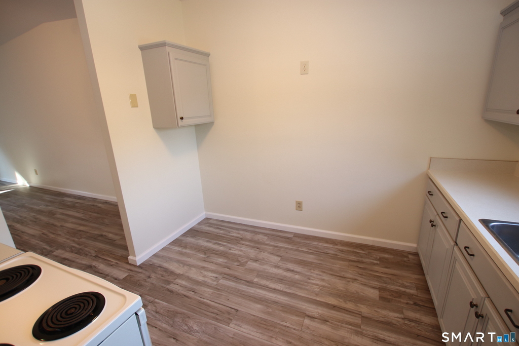 150 Webster Court - Photo 13