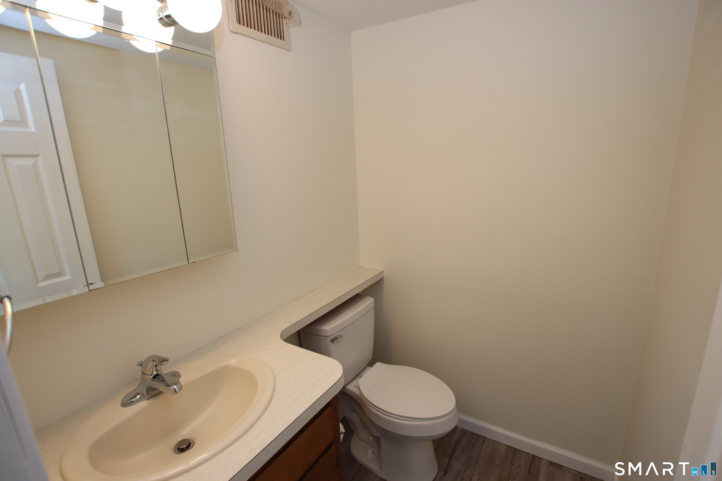150 Webster Court - Photo 5