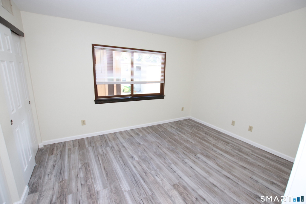150 Webster Court - Photo 2