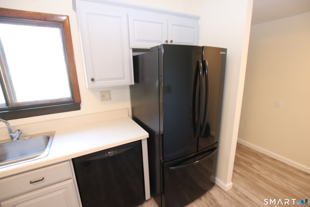150 Webster Court - Photo 12