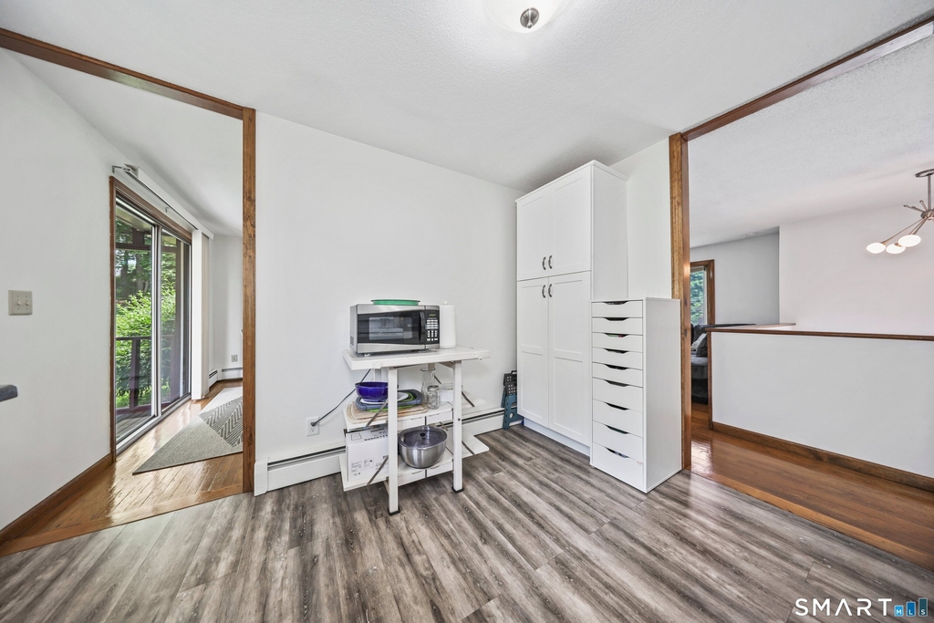 430 Shepard Avenue - Photo 10