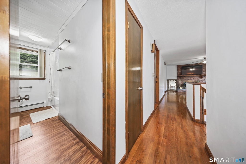 430 Shepard Avenue - Photo 12