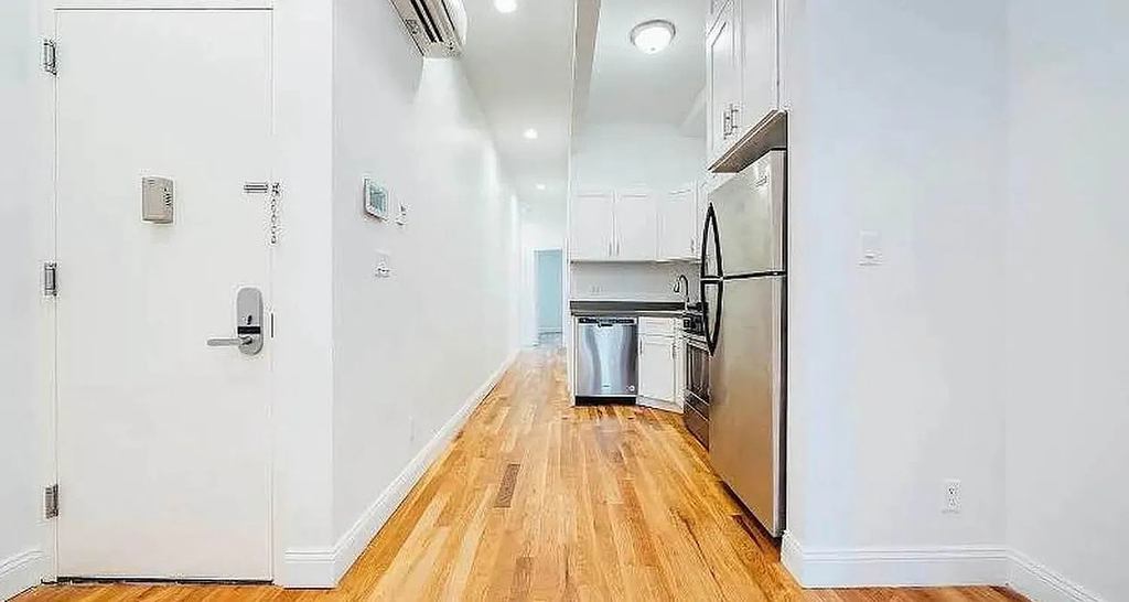 295 Wyckoff Avenue - Photo 1