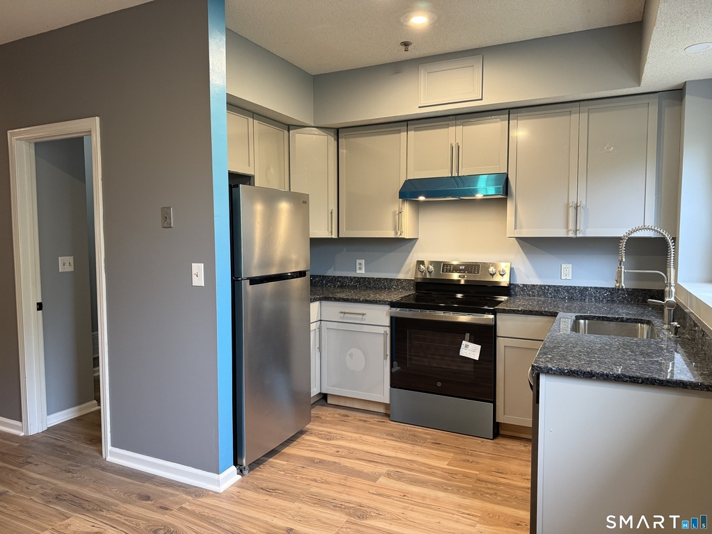 14 Judd Square - Photo 3