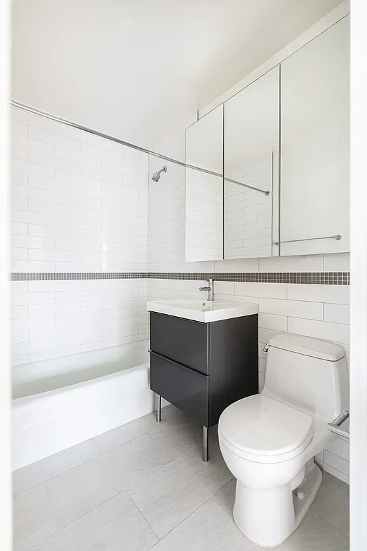 Near Second Avenue and East 35th Street - Photo 5