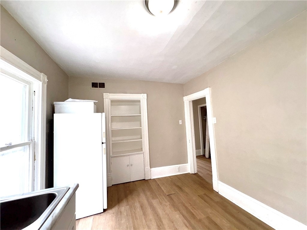 623 Beech St - Photo 5