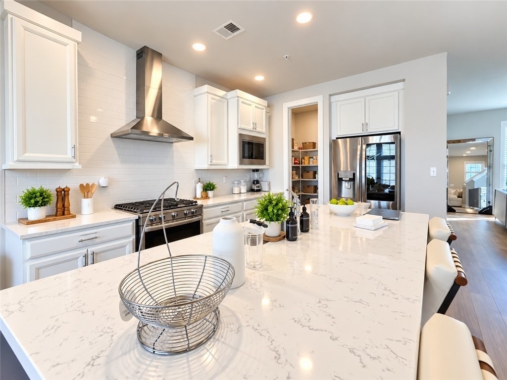 312 E Lake St - Photo 5