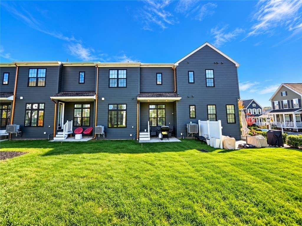 312 E Lake St - Photo 32