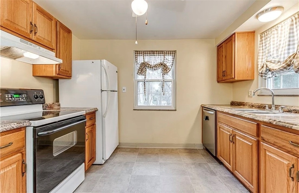 135 Garlow Dr - Photo 5
