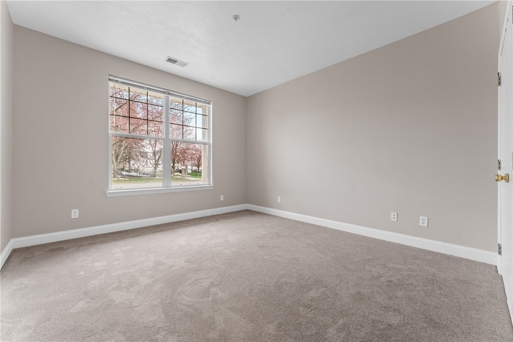 216 Adams Pointe Blvd - Photo 20