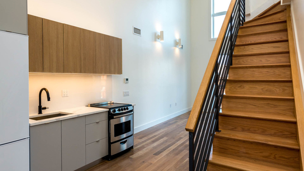 182 Malcolm X Blvd - Photo 2