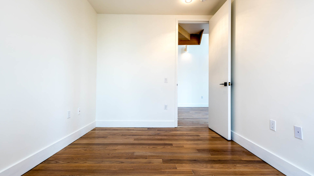 182 Malcolm X Blvd - Photo 13