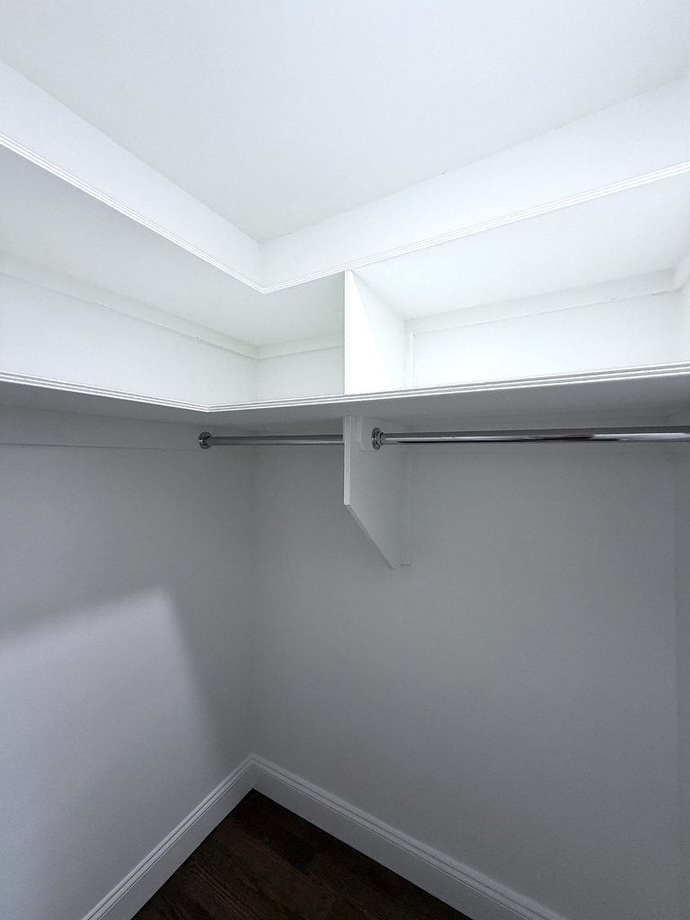 East 89th Street - Photo 3