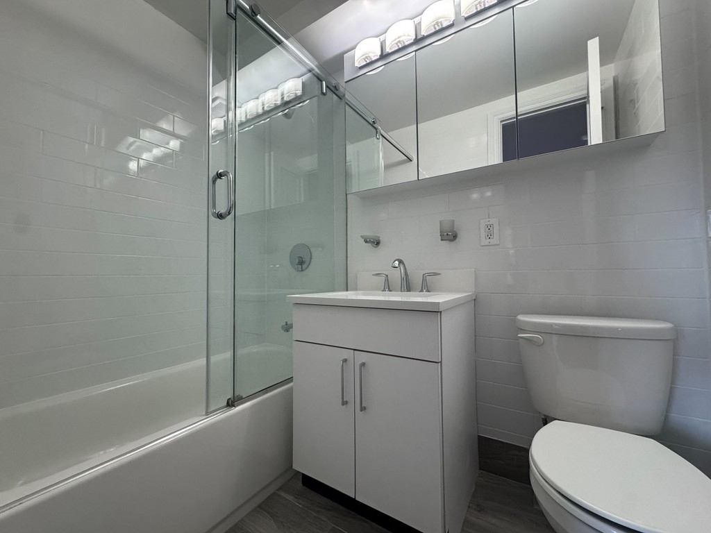 2BR in Gramercy - Photo 7