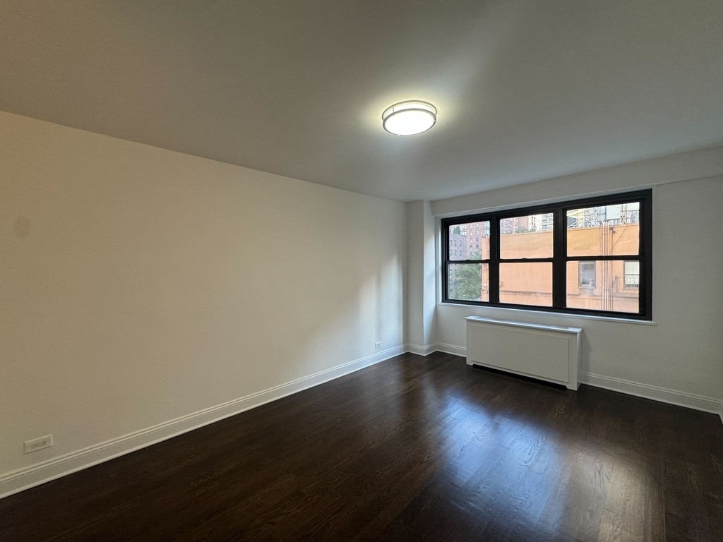 2BR in Gramercy - Photo 3