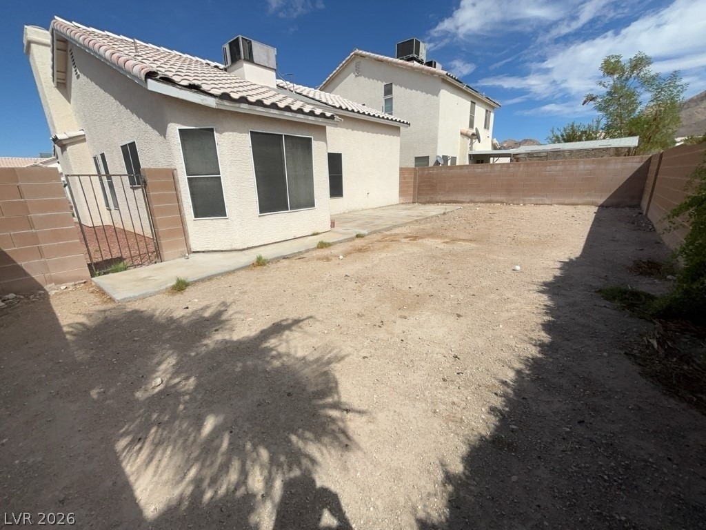 6643 Fallona Avenue - Photo 14