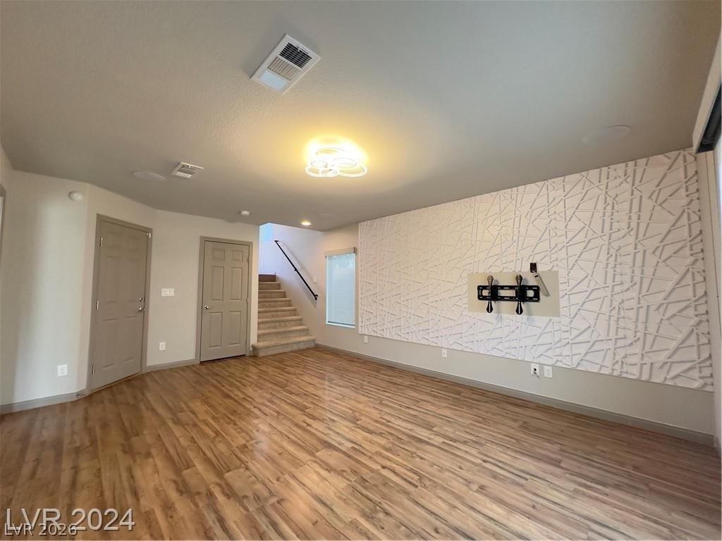 10187 Lawton Ridge Court - Photo 3